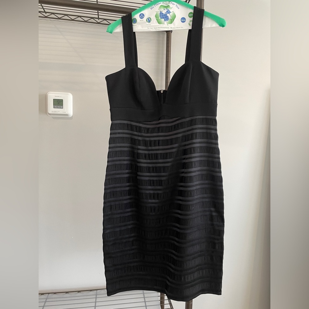 BLACK HALO Sheath Dress, Black 10 NWT